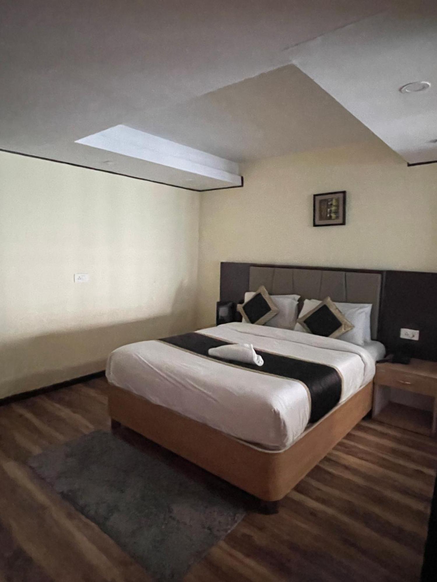 Hotel Palm Street Near Taj アーグラ エクステリア 写真